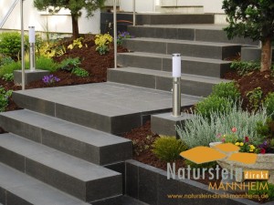 Basalt Blockstufen Sandokan Elegance