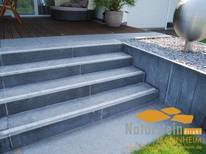 Kalkstein Blockstufen Bluestone Elegance