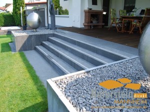 Kalkstein Blockstufen Bluestone Elegance